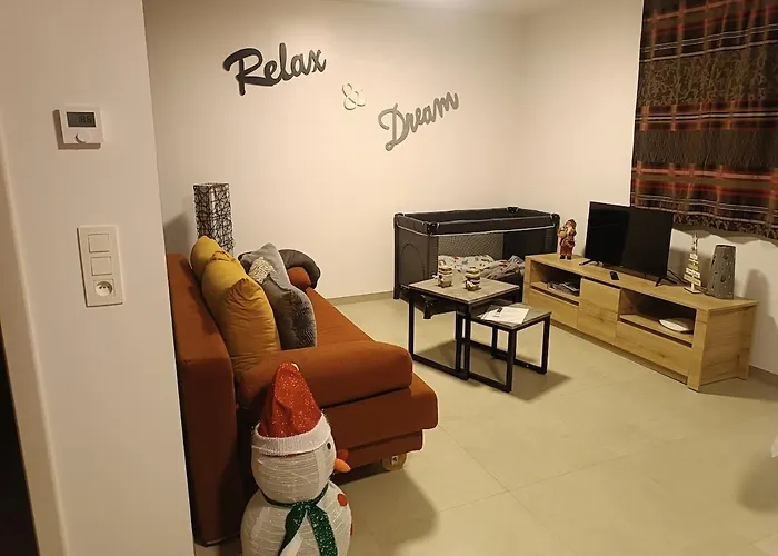 Aux Champs De La Colline *