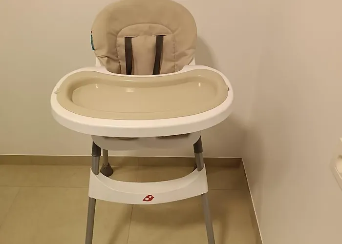 Aux Champs De La Colline