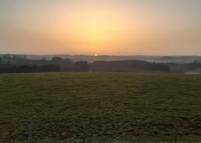 Aux Champs De La Colline Apartment *